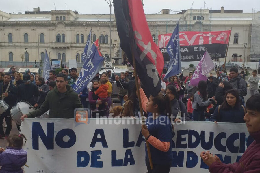 Caso Micaela: la JP Evita marchó contra reducción de penas a acusados del femicidio