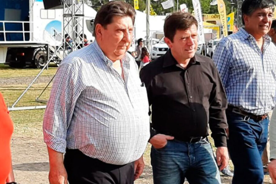 Kisser le pega a los radicales que van con De Angeli