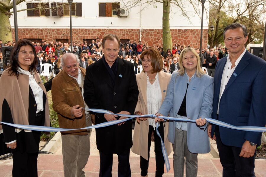 Bordet inauguró museo con la sobrina nieta de Evita
