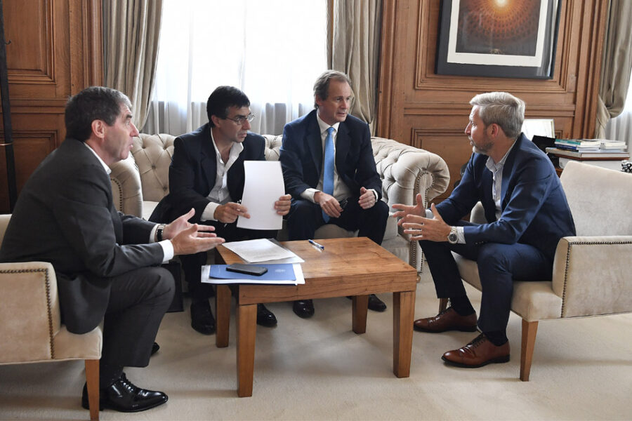 Al otro día de las críticas de Bordet aparecieron fondos para rutas