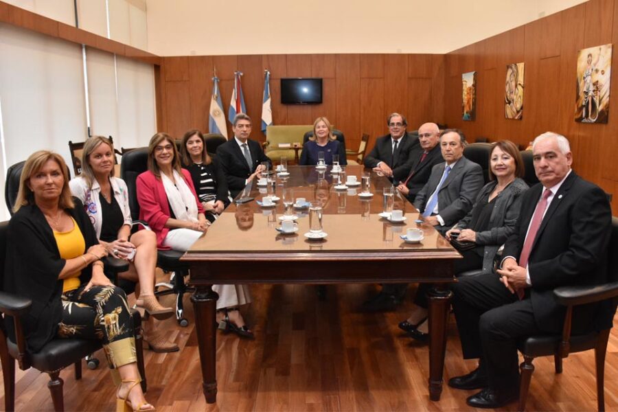 El STJ congeló los sueldos de Tribunales hasta mitad de año