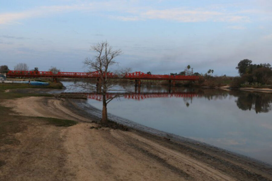 Denuncian contaminación del río Gualeguaychú