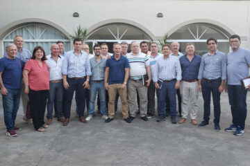 Intendentes radicales siguen con el sello de Macri