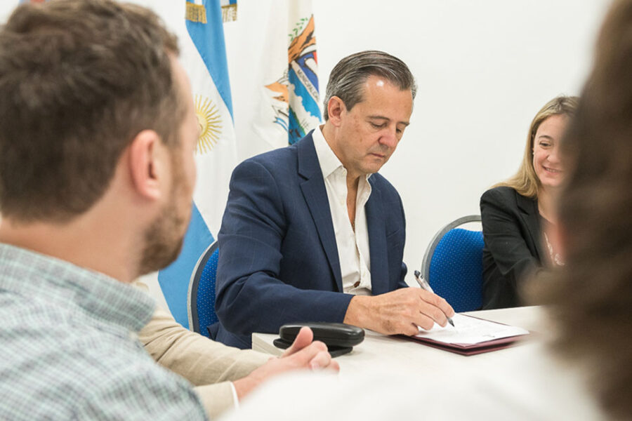 Bahl promulgó la moratoria