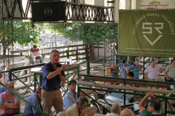 Etchevehere pidió a los productores que inviertan para fabricas sus candidatos