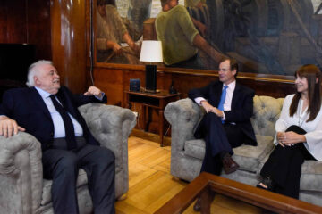 Bordet gestiona más deudas de Macri con ministros de Alberto