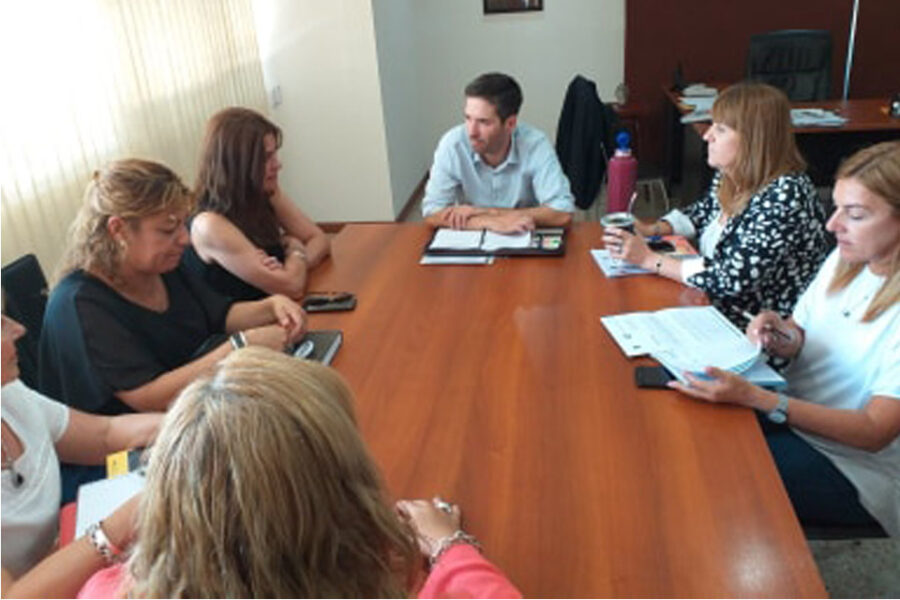 Analizan propuestas educativas