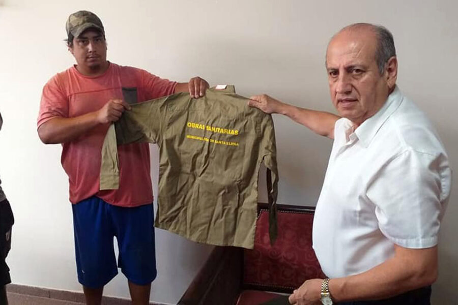 Entrega de indumentaria de trabajo