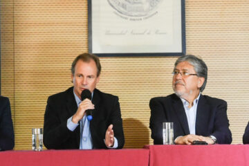 Bordet en el foro anti-grieta del Chino Navarro