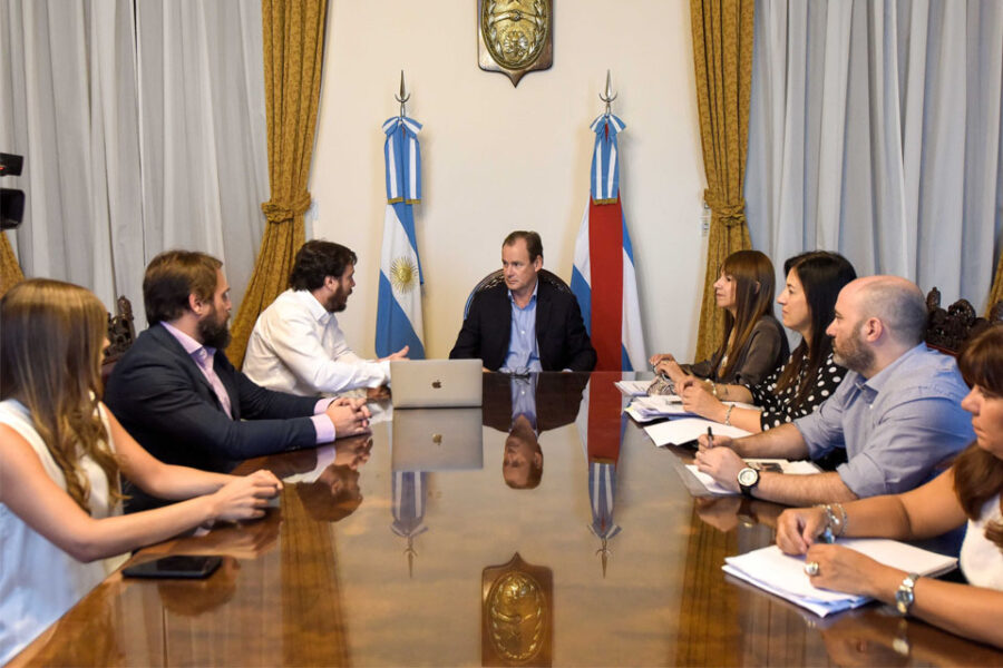 Avanza el proyecto de laboratorio público de medicamentos