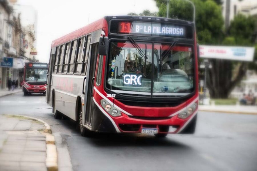 La Provincia adelanta $13 millones para los colectivos