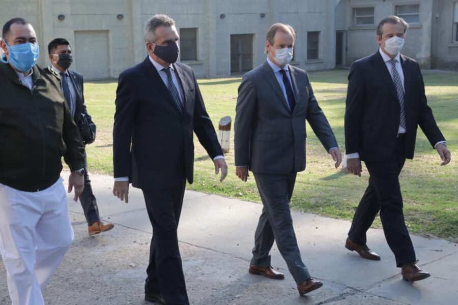 El ministerio de Defensa se movilizó a Entre Ríos por un respirador y siete camas