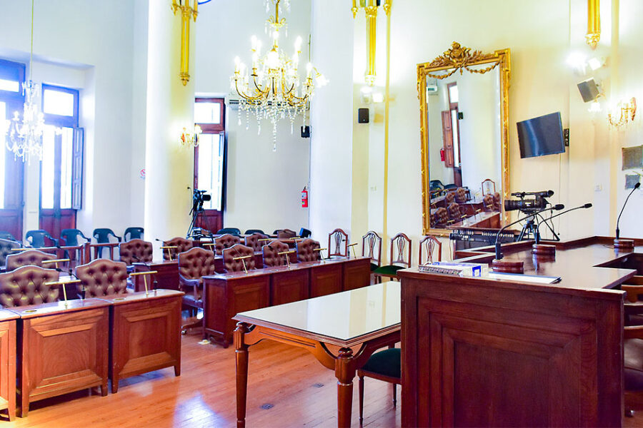 Vuelven a sesionar en sus bancas