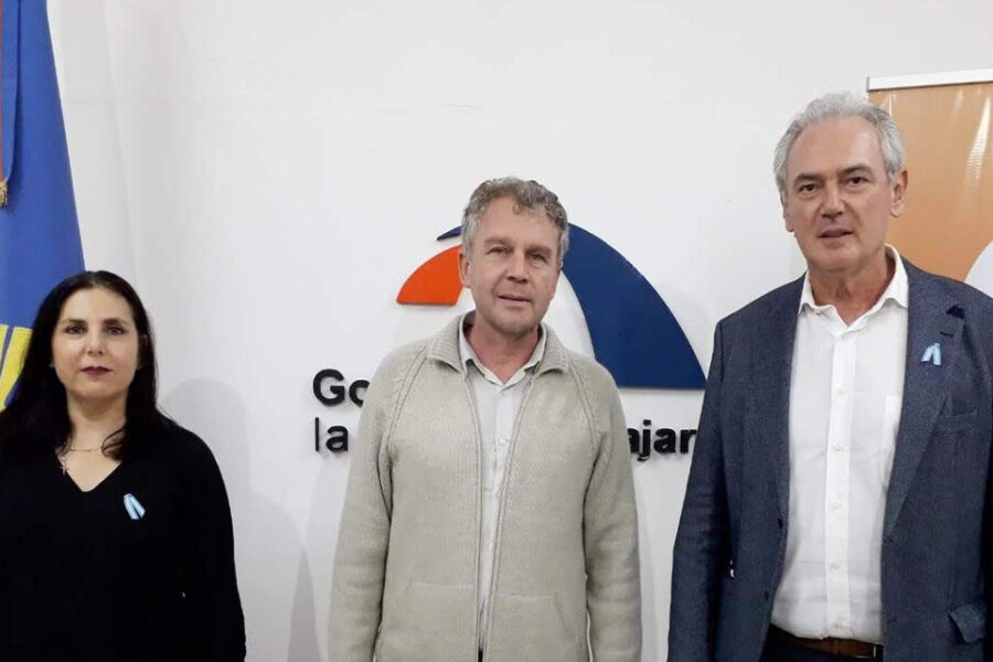 “Si Bordet tiene miedo que faculte a los intendentes”