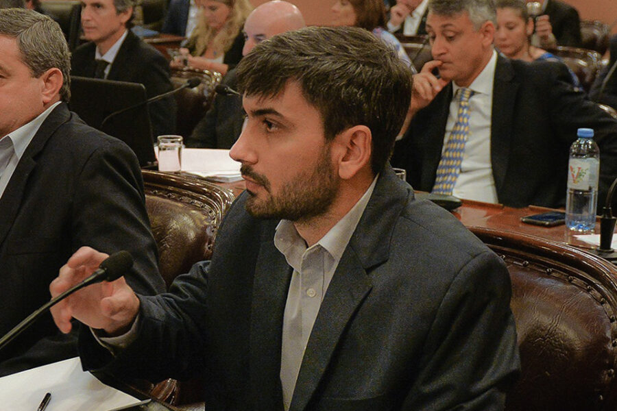 Un diputado denunció una campaña de difamación