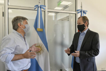 El IAPSER financia el Laboratorio Público de Medicamentos