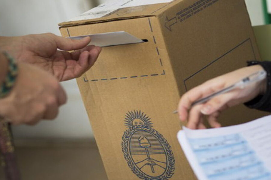 Gobernadores piden suspender las Paso 2021