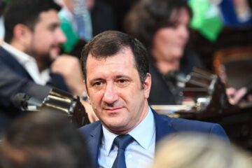 Kueider votaría a favor tras cambios en el proyecto