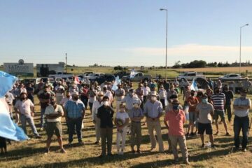 Aunque suspendieron el cepo al maíz sigue el paro agropecuario