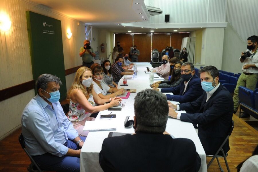 Los porcentajes de aumento que ofrecieron a estatales y docentes