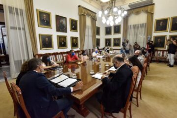 El gobierno le ofreció un 36 por ciento a docentes y estatales