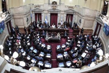 Media sanción en el Senado