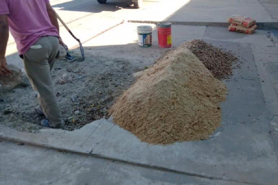 Continúa la construcción y reparación de veredas