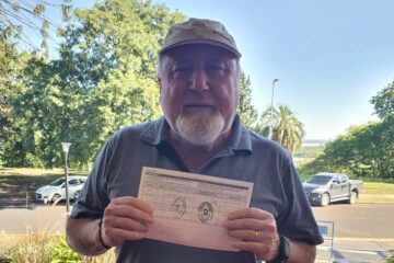 Busti presentó una leve mejoría