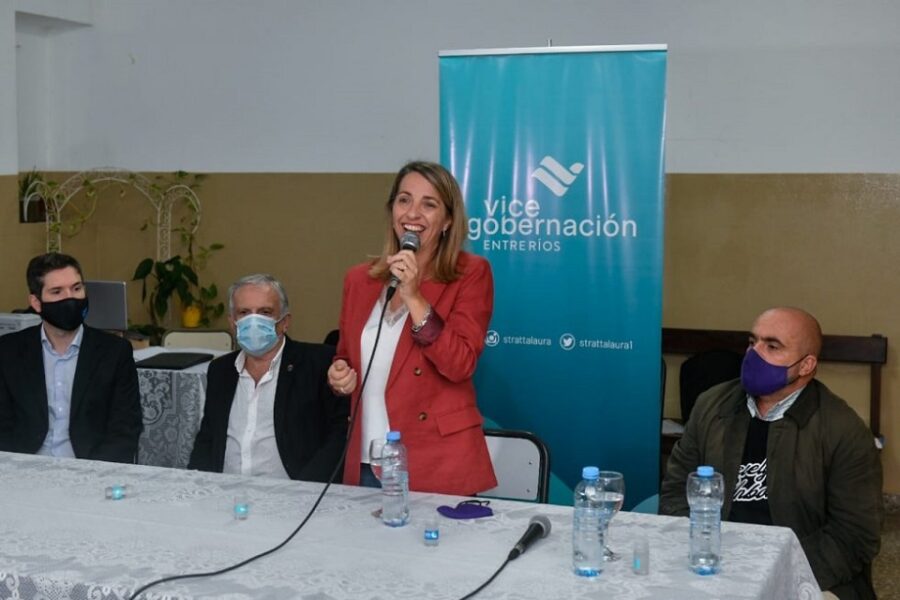 “Cumplimos con la palabra empeñada y con el fortalecimiento del sistema educativo”