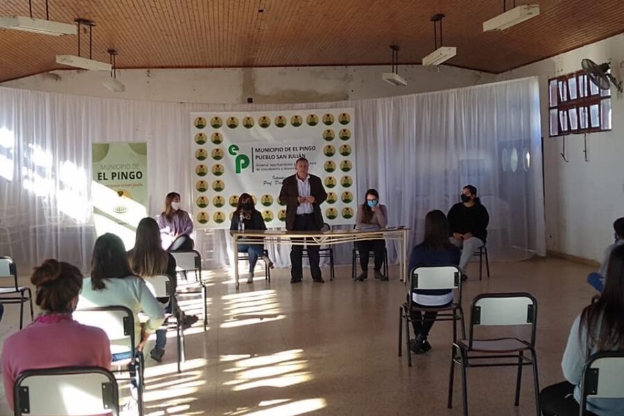 Adjudicaron becas municipales