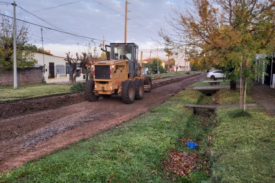 Comienza el pavimentado de calle Tucumán