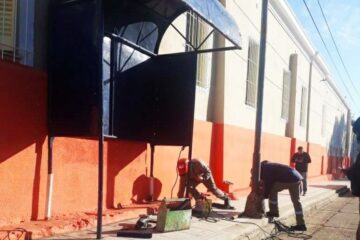 El municipio continúa instalando garitas de colectivo