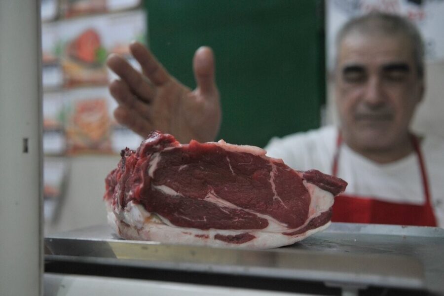 Anuncian cese de comercialización de carne