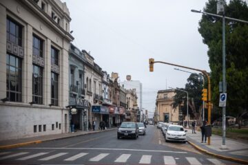 Readecuarán los semáforos del centro