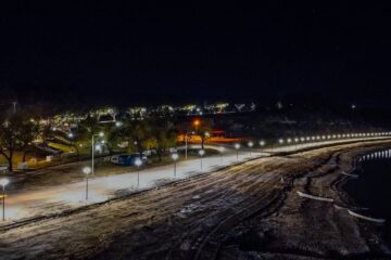 La costanera ya luce sus nuevas luces