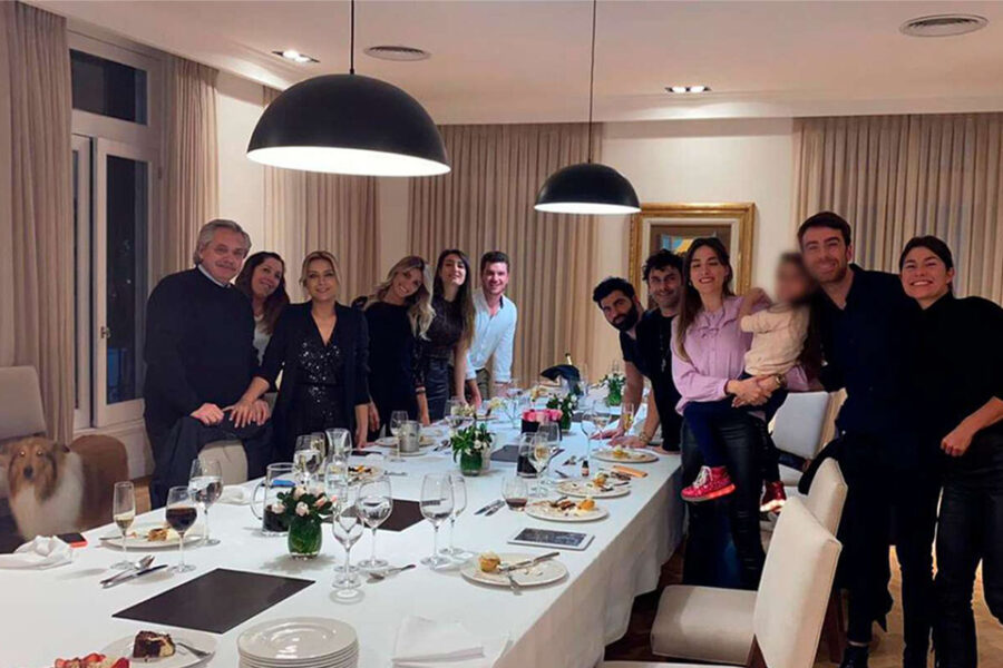 Cruce de precandidatos por el festejo