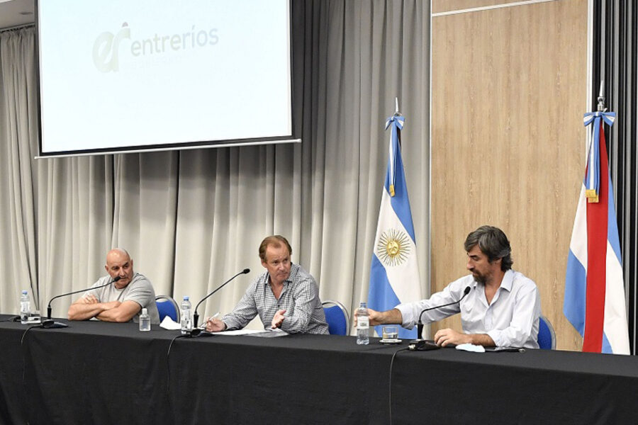 Bordet y legisladores del PJ avanzaron en una agenda común