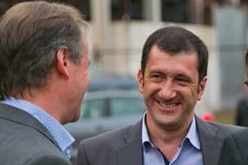 Kueider se sumó a la recorrida por barrios