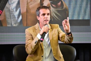 Cresto criticó la ausencia de Frigerio