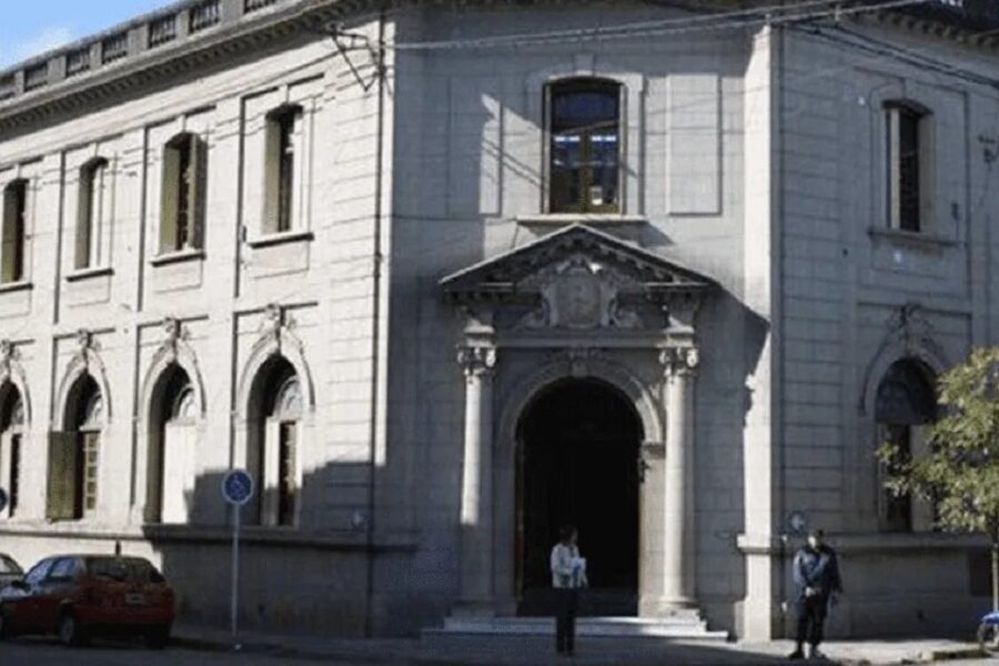 Denunciaron a un docente por el abuso de su hija, pero la fiscalía no tomó ninguna medida (ocurrió en ciudad entrerriana)