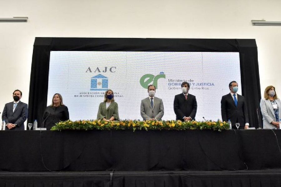 Bordet toma distancia de las acusaciones