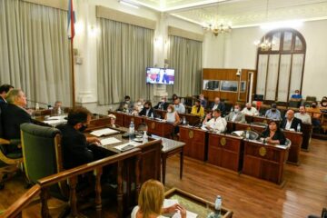 Los senadores de JxC fueron los últimos en reaccionar a favor