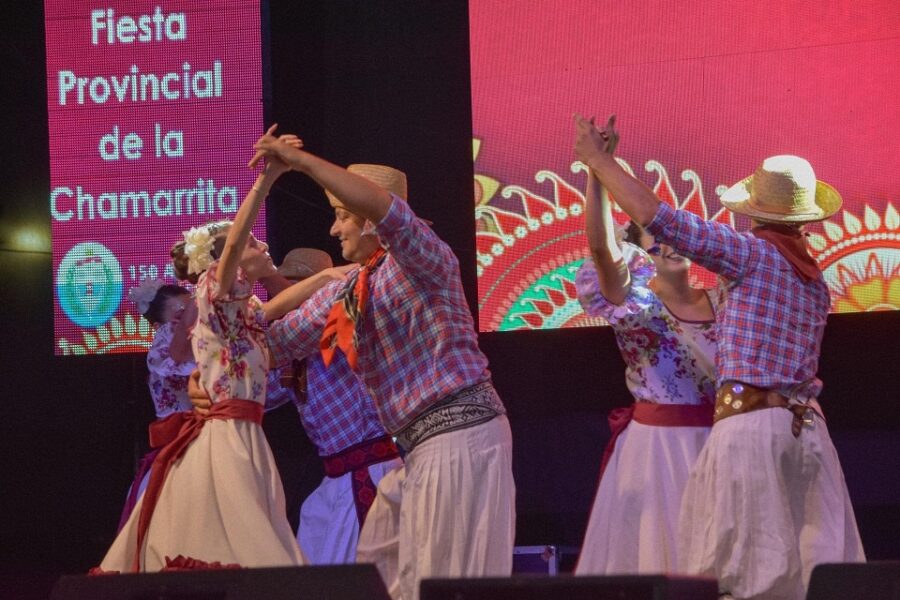 El brillo de una nueva edición de la Fiesta de la Chamarrita