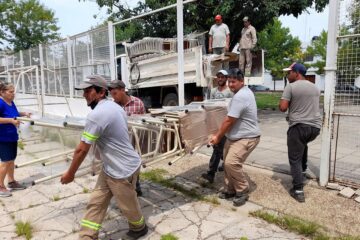 Las escuelas recibieron unos mil bancos nuevos