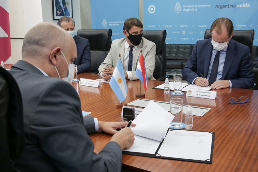 Bordet firmó un aumento del 65% de los subsidios a Entre Ríos