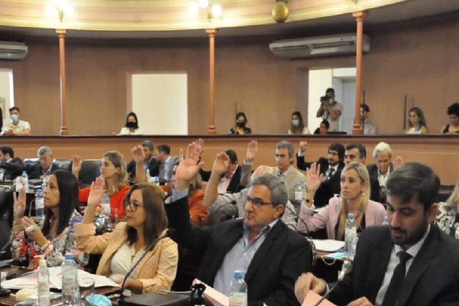 Una ley para tratar de proteger más las mujeres