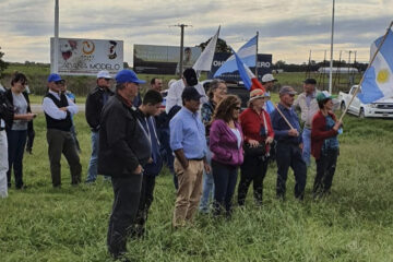 Piden subsidios pagados con los sueldos de los funcionarios