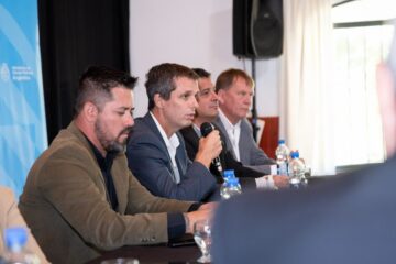 Cresto con obras hace pie en el vecinalismo