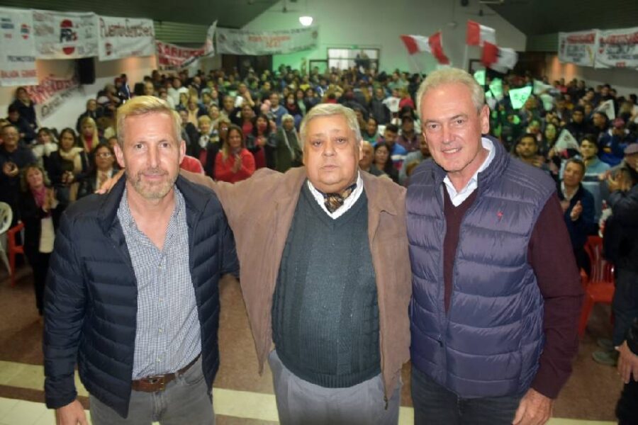 Frigerio también se muestra con Sabbioni