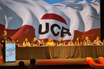 La UCR elige Juntos pero rechaza a Milei
